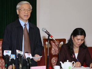 Le secrétaire général du Parti et l'Union des femmes vietnamiennes